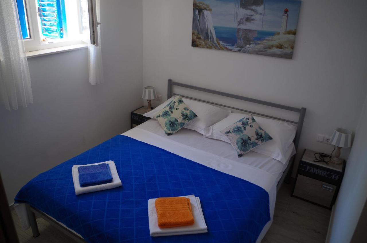 Apartments By The Sea Slatine, Ciovo - 14158 Екстер'єр фото
