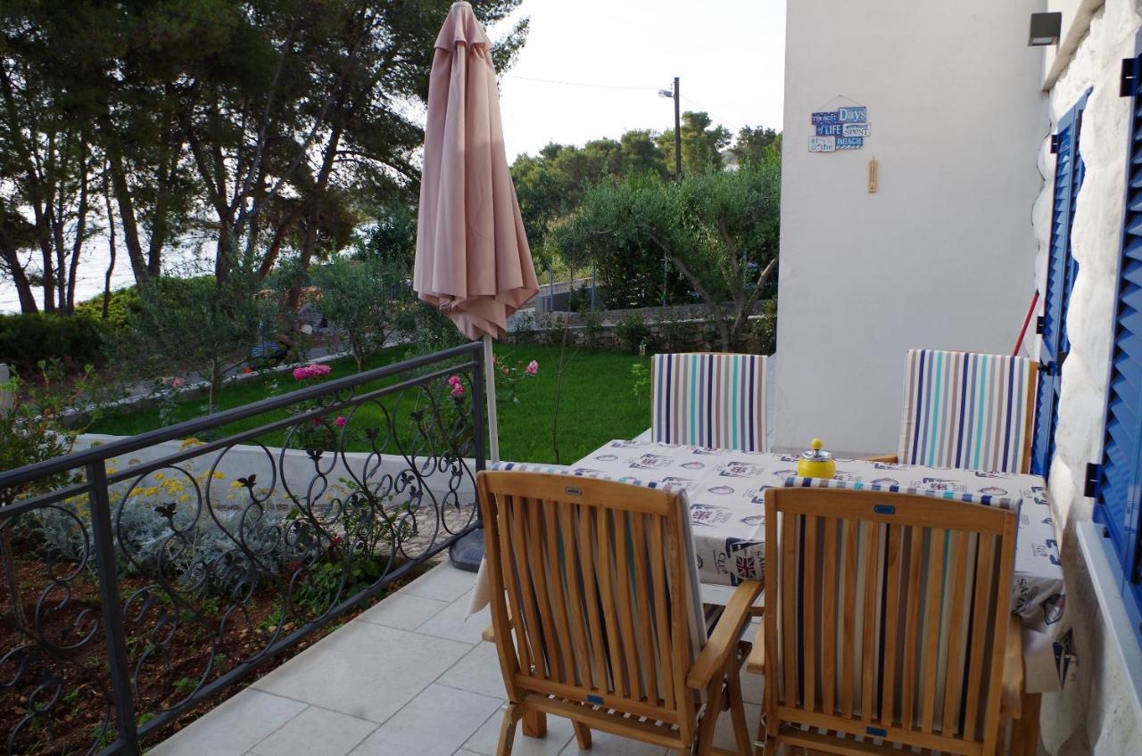 Apartments By The Sea Slatine, Ciovo - 14158 Екстер'єр фото
